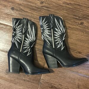 Oasis society cowgirl boots
